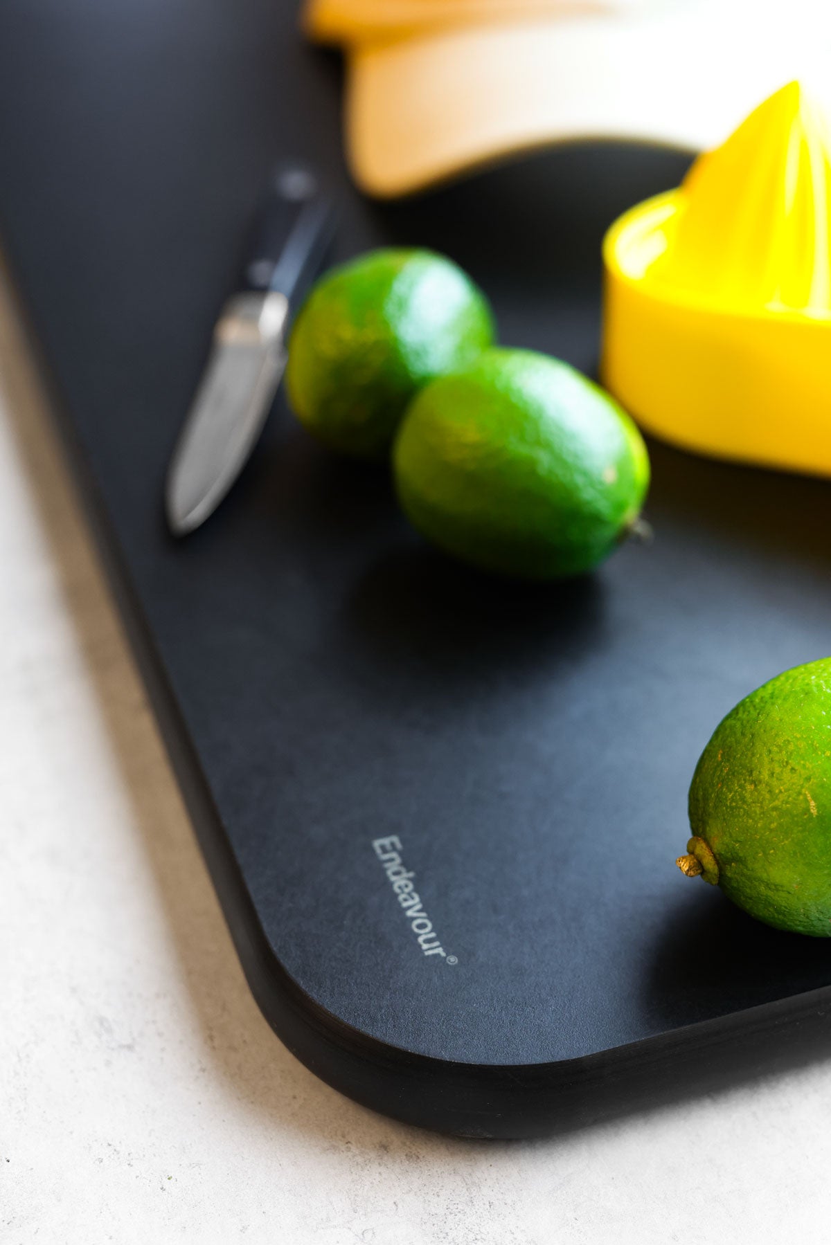 Chopping board. Organic FSC-certified fiber | XL black. – Endeavour